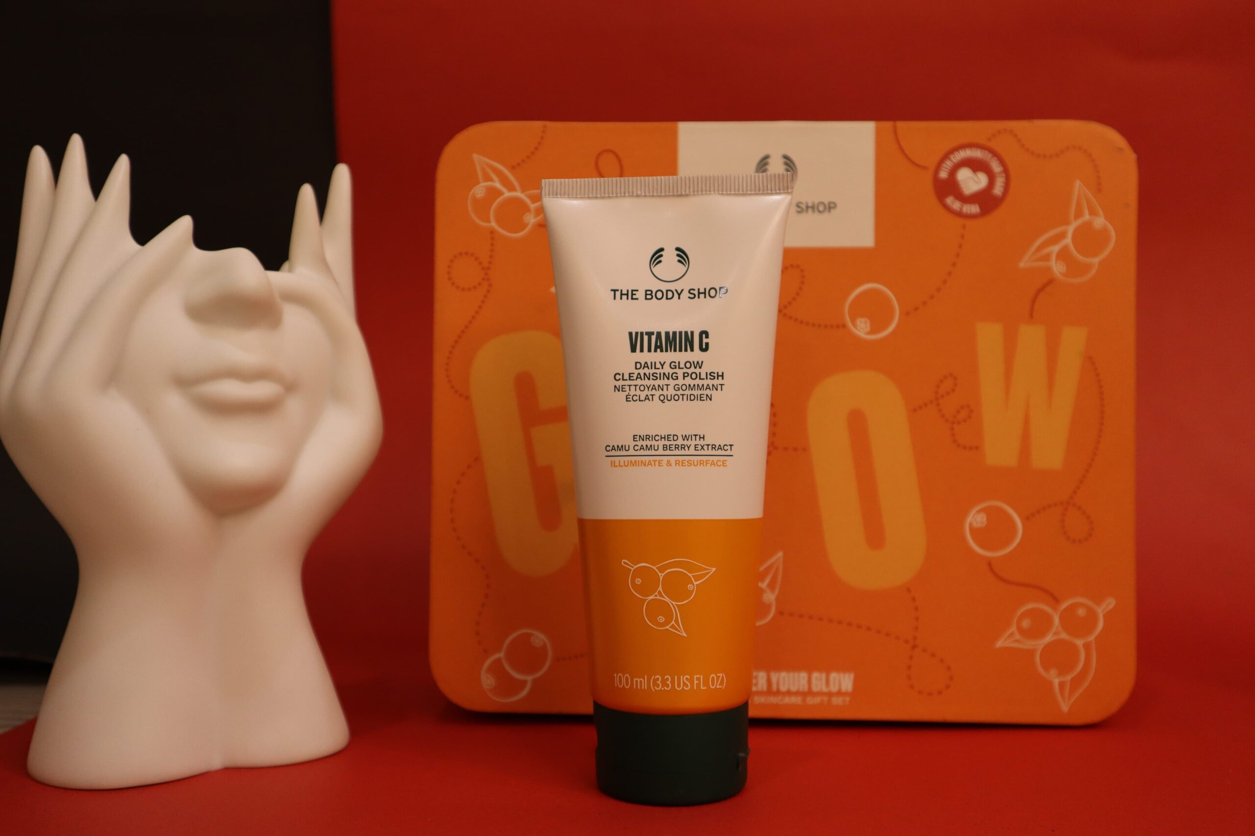 The Body Shop Vitamin C Glow Boost Skin Gift Set (5-Piece) - Image 2